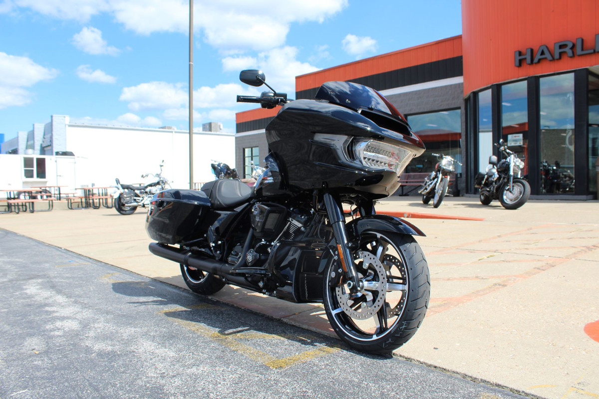 Road Glide®