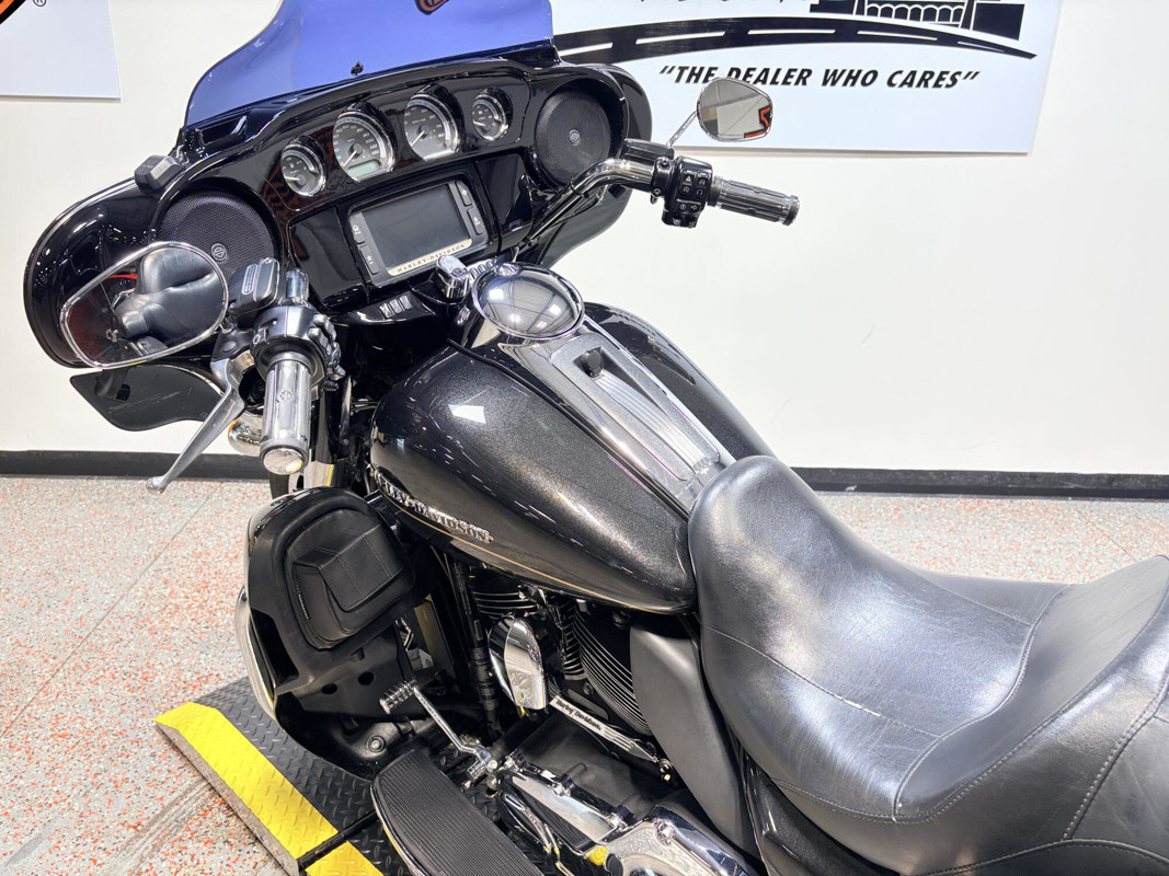Electra Glide® Ultra Limited® Low
