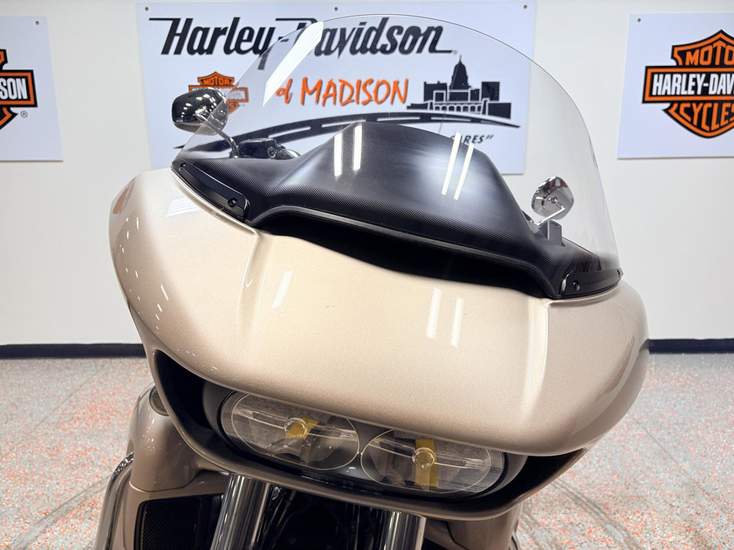 Road Glide® Ultra