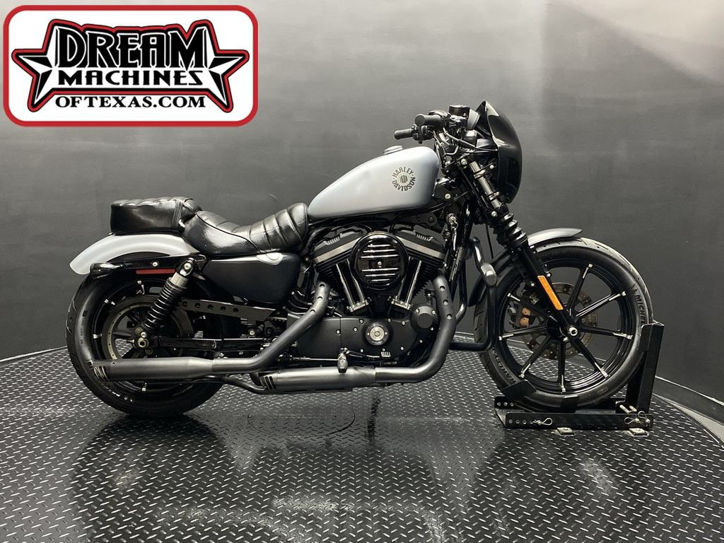 Iron 883®