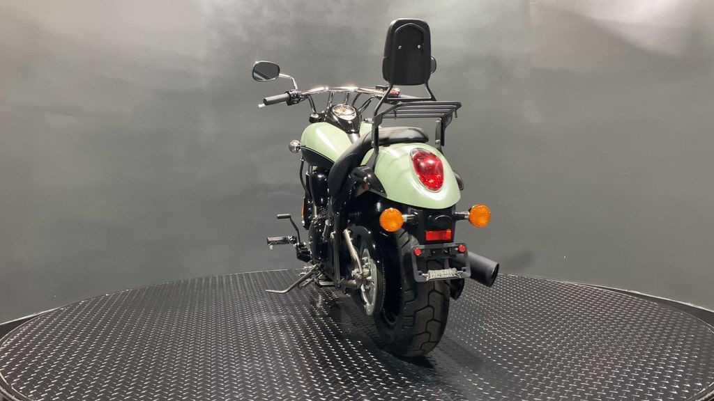 Vulcan 900 Custom