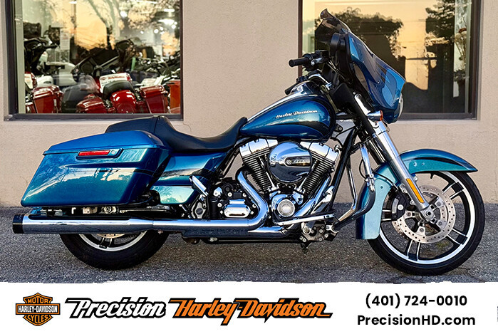 Street Glide®