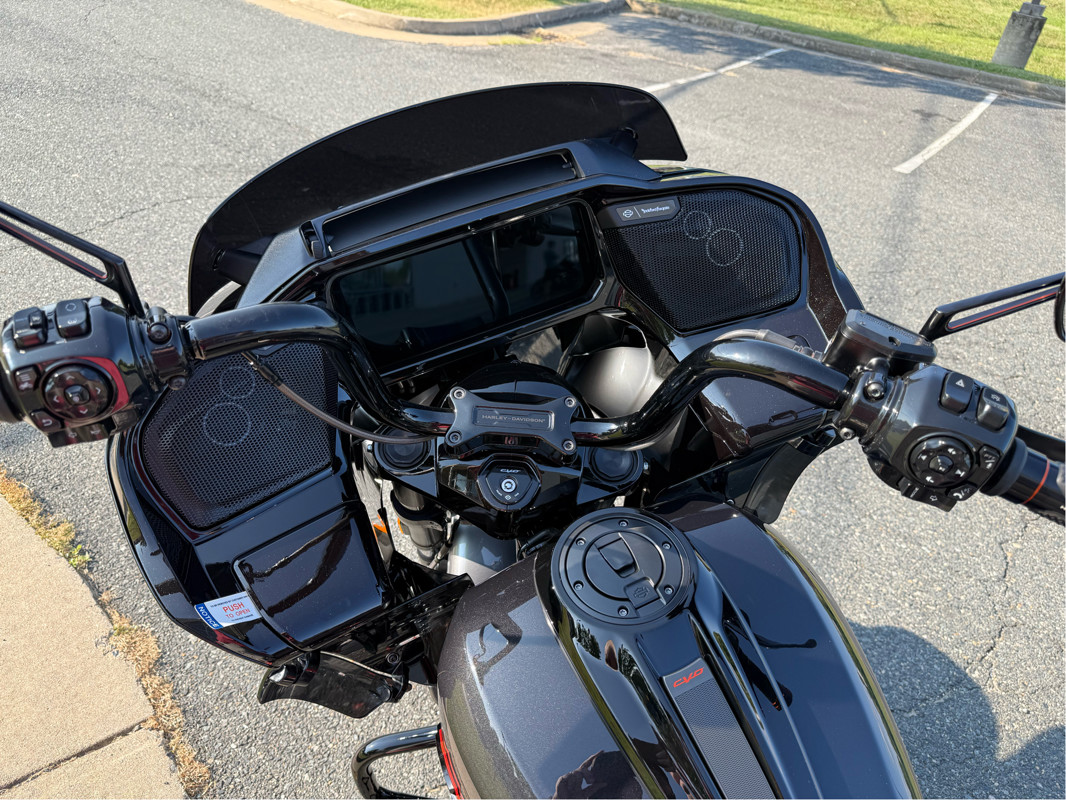 CVO® Road Glide®