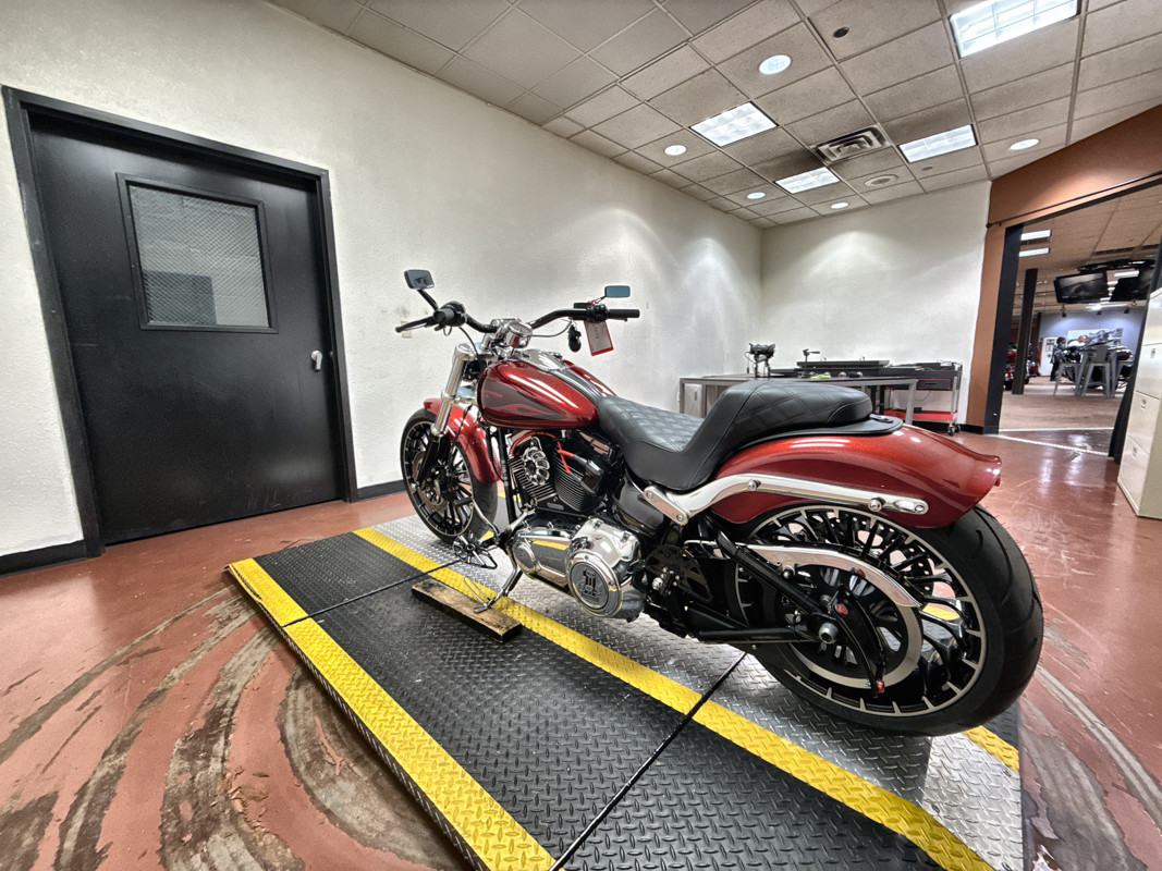 Softail® Breakout®