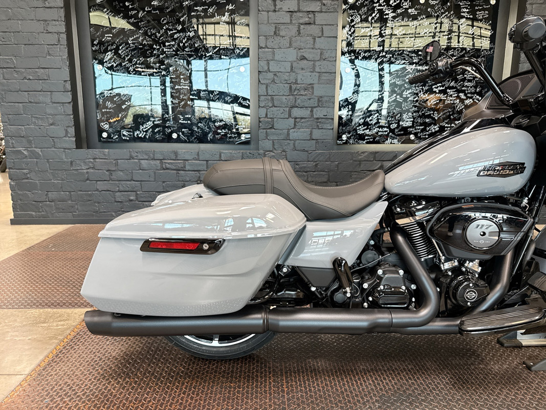 Road Glide®