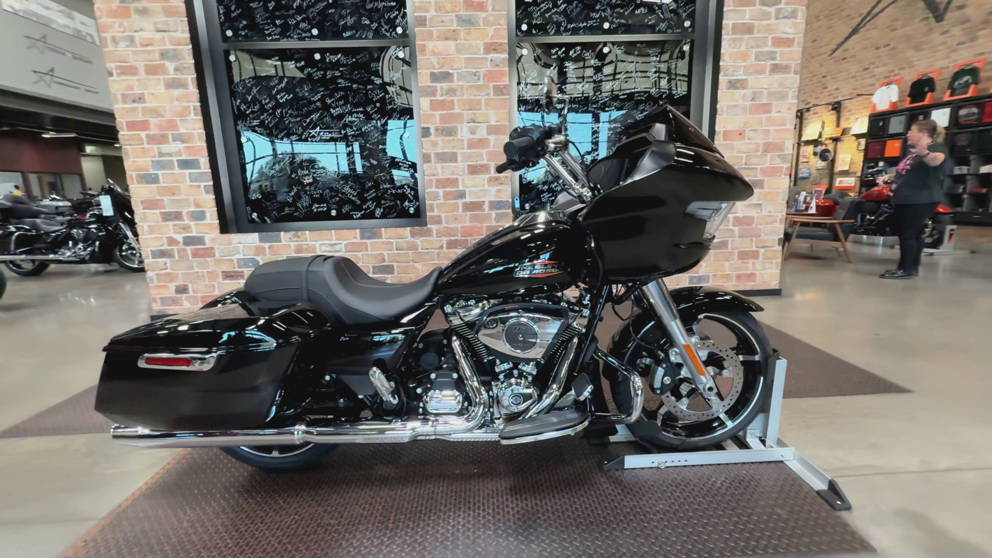 Road Glide®