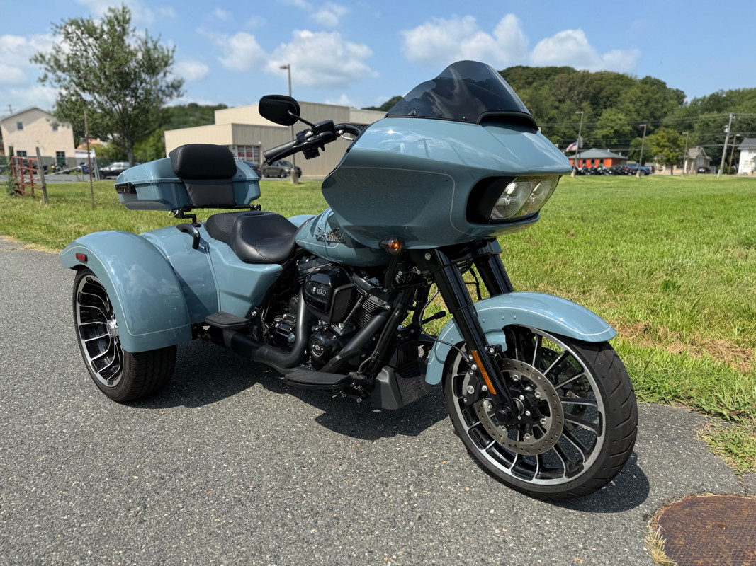Road Glide® 3