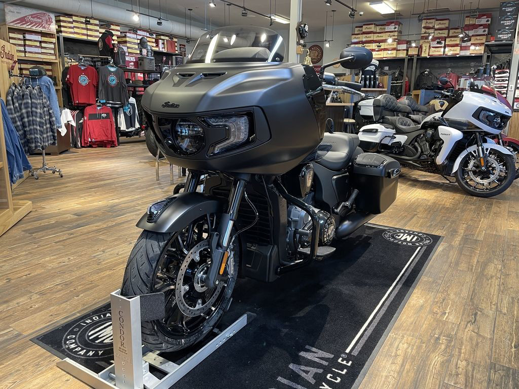Challenger Dark Horse 112