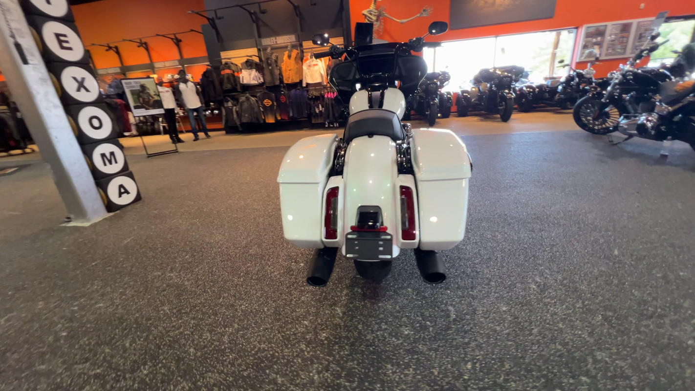 Road Glide®