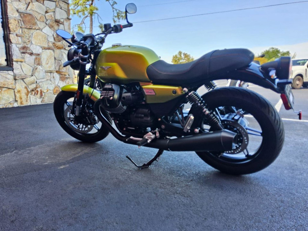 V7 Sport