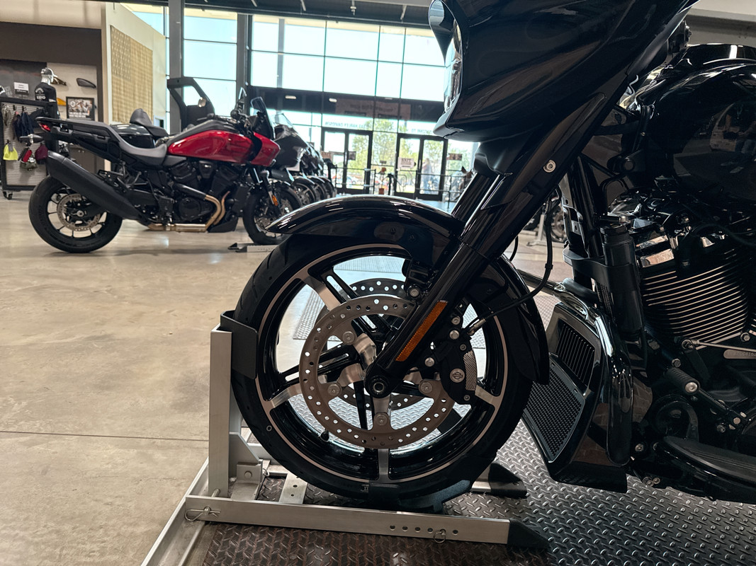 Street Glide®