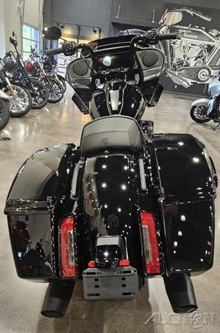 Road Glide®
