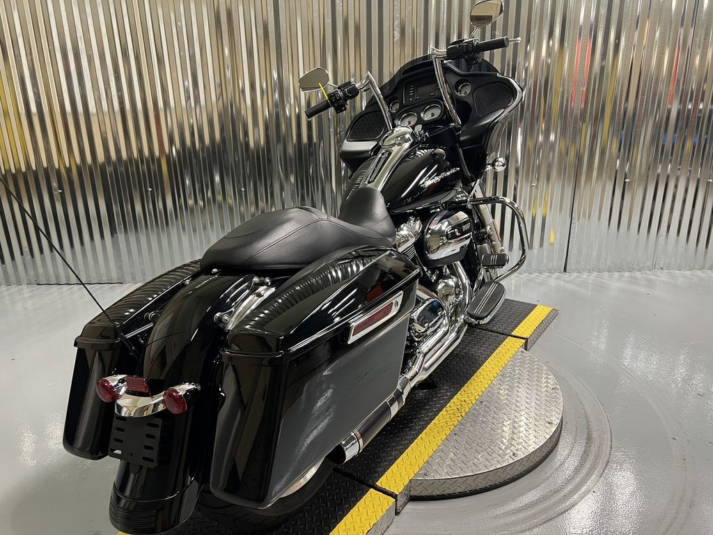 Road Glide®