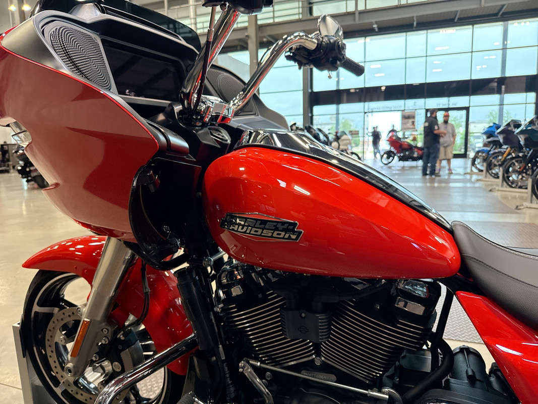 Road Glide®