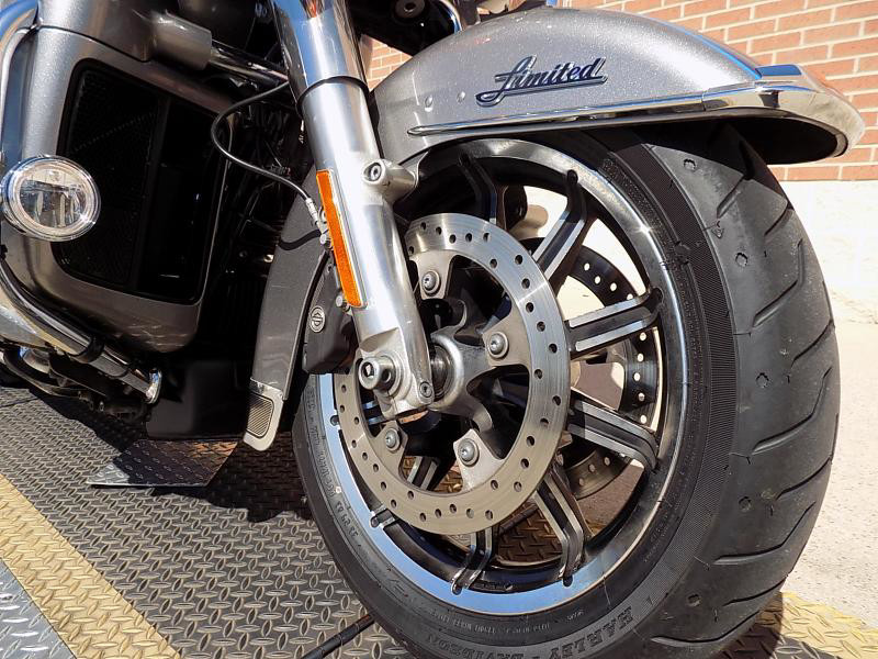 Electra Glide® Ultra Limited® Low