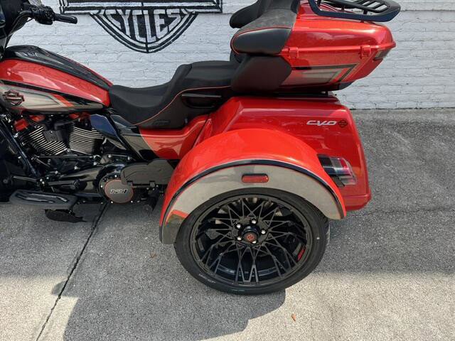 CVO® Street Glide® 3 Limited