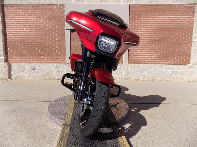 Street Glide®