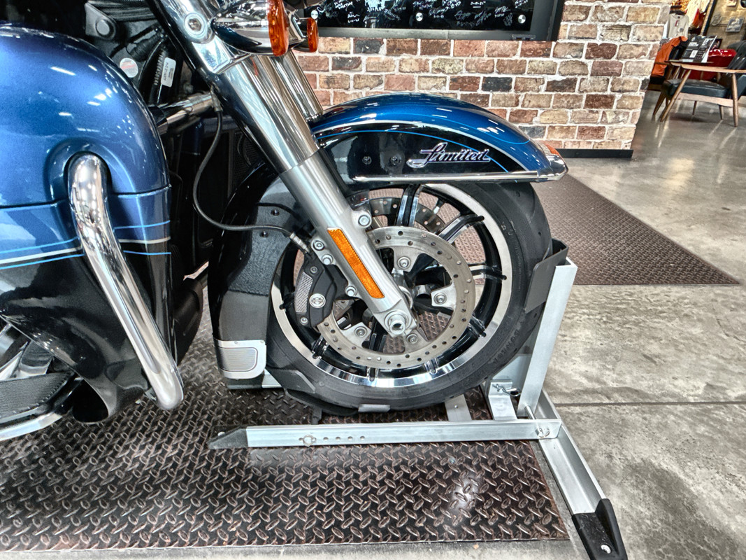 Electra Glide® Ultra® Limited 115th Anniversary