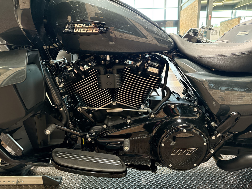 Road Glide®