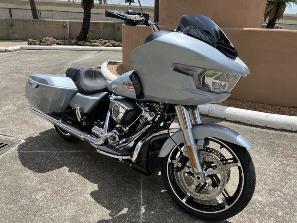 Road Glide®