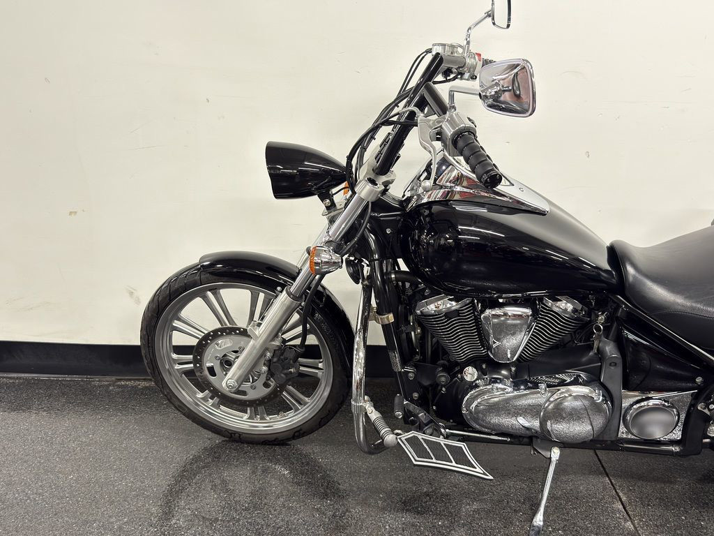 Vulcan 900 Custom
