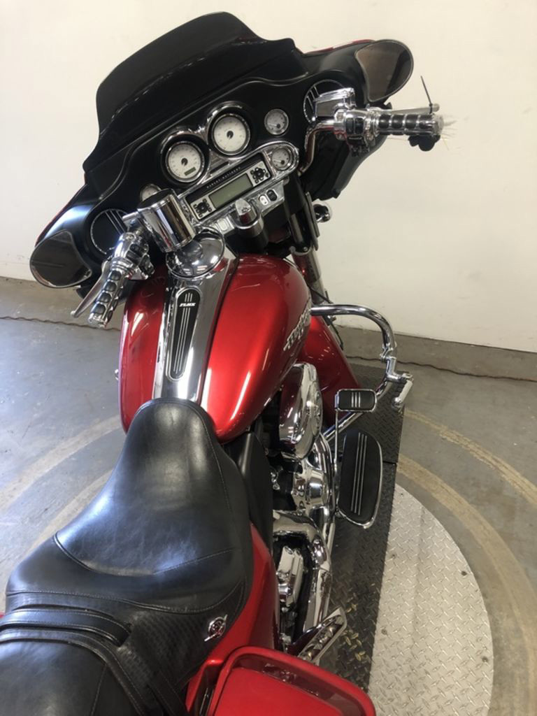 Street Glide®