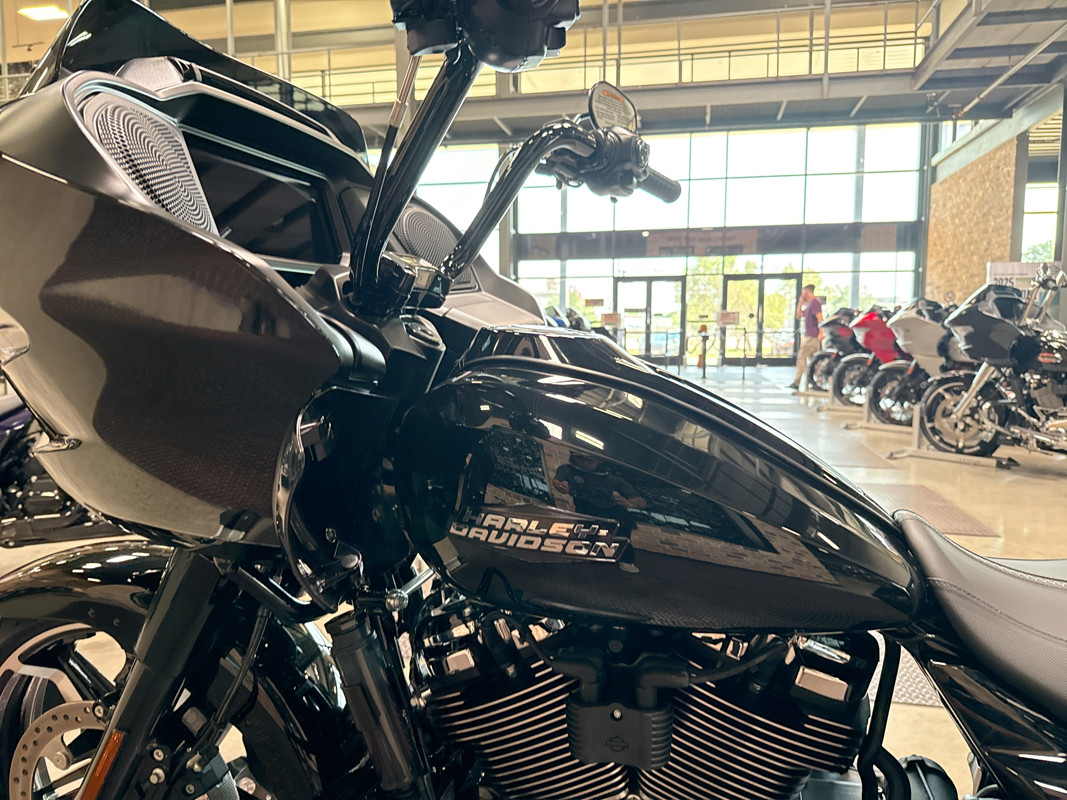 Road Glide®