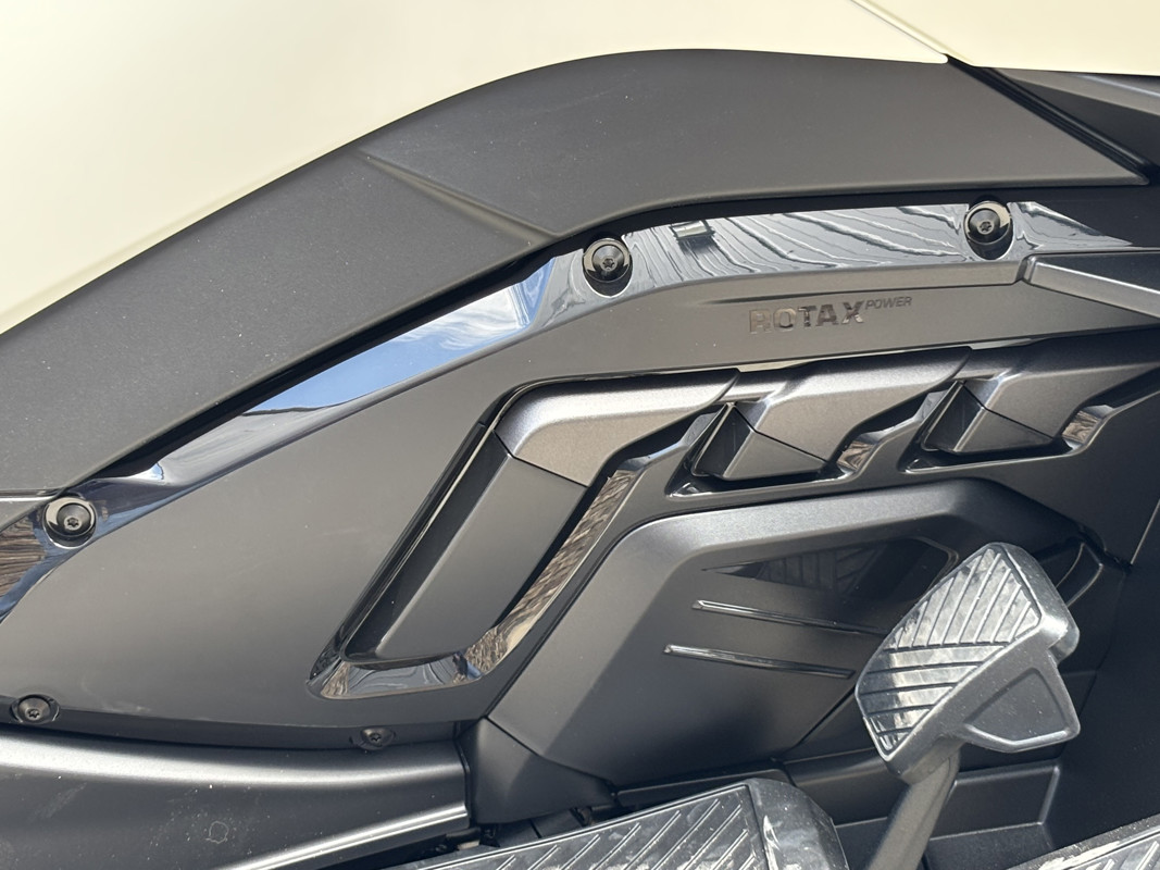 Spyder RT Sea-To-Sky
