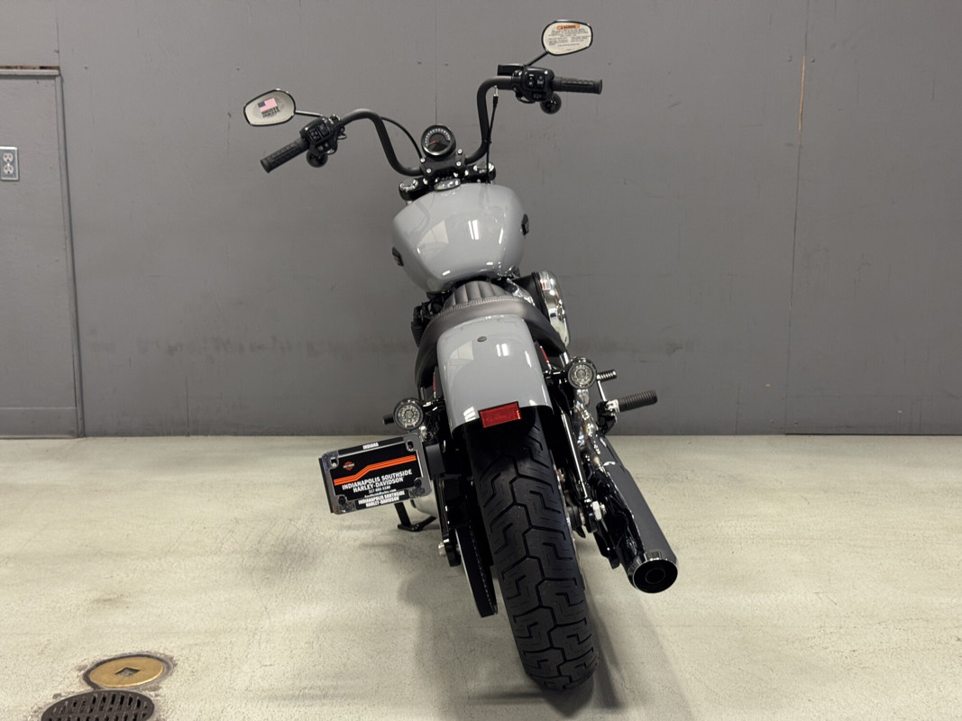 Street Bob®
