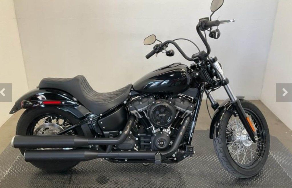 Street Bob®