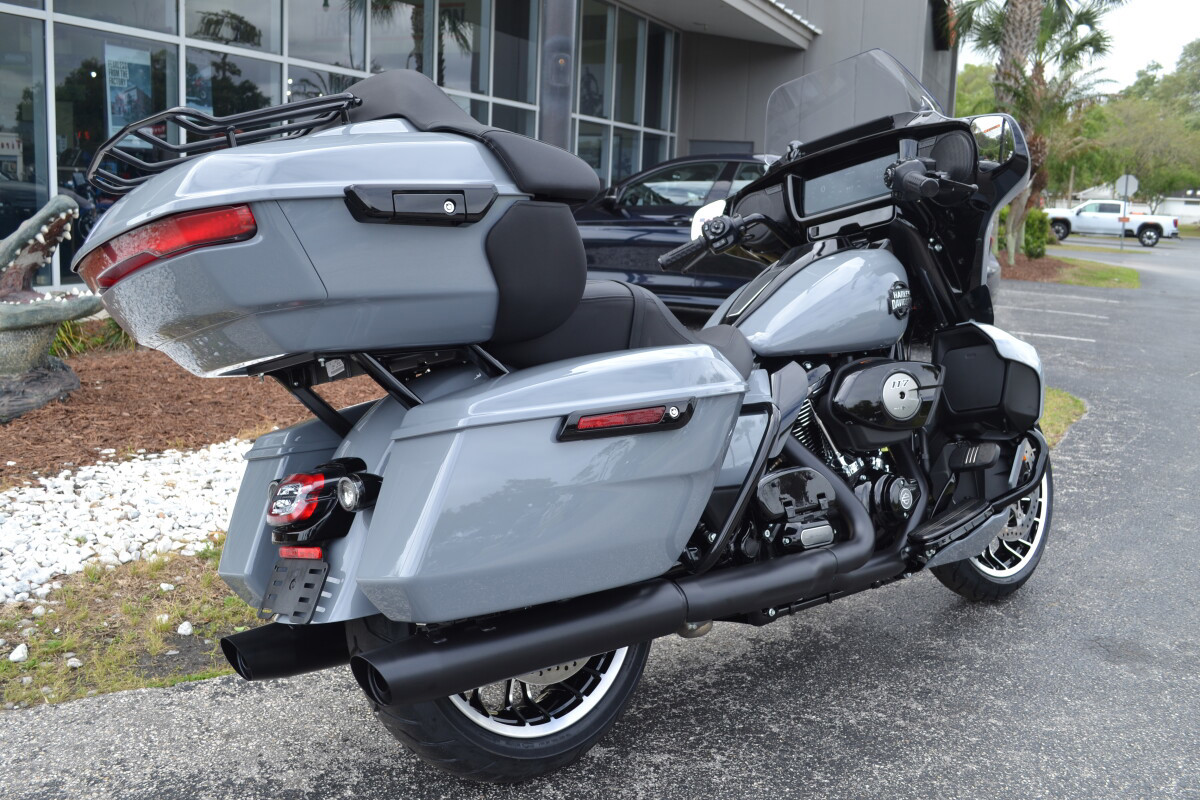 Street Glide® Limited