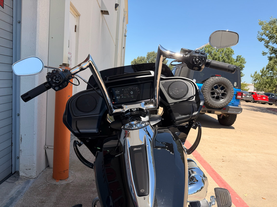 Road Glide®