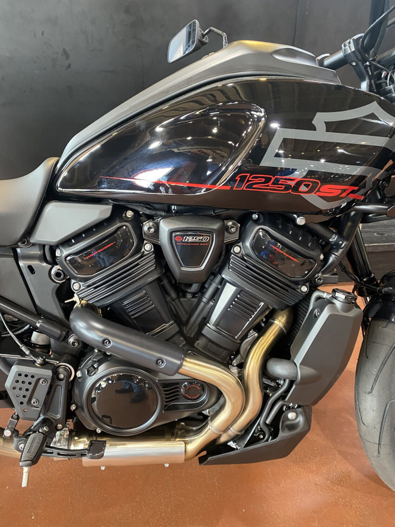 Pan America® 1250 ST