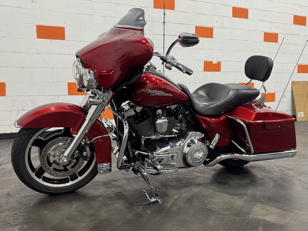 Street Glide®