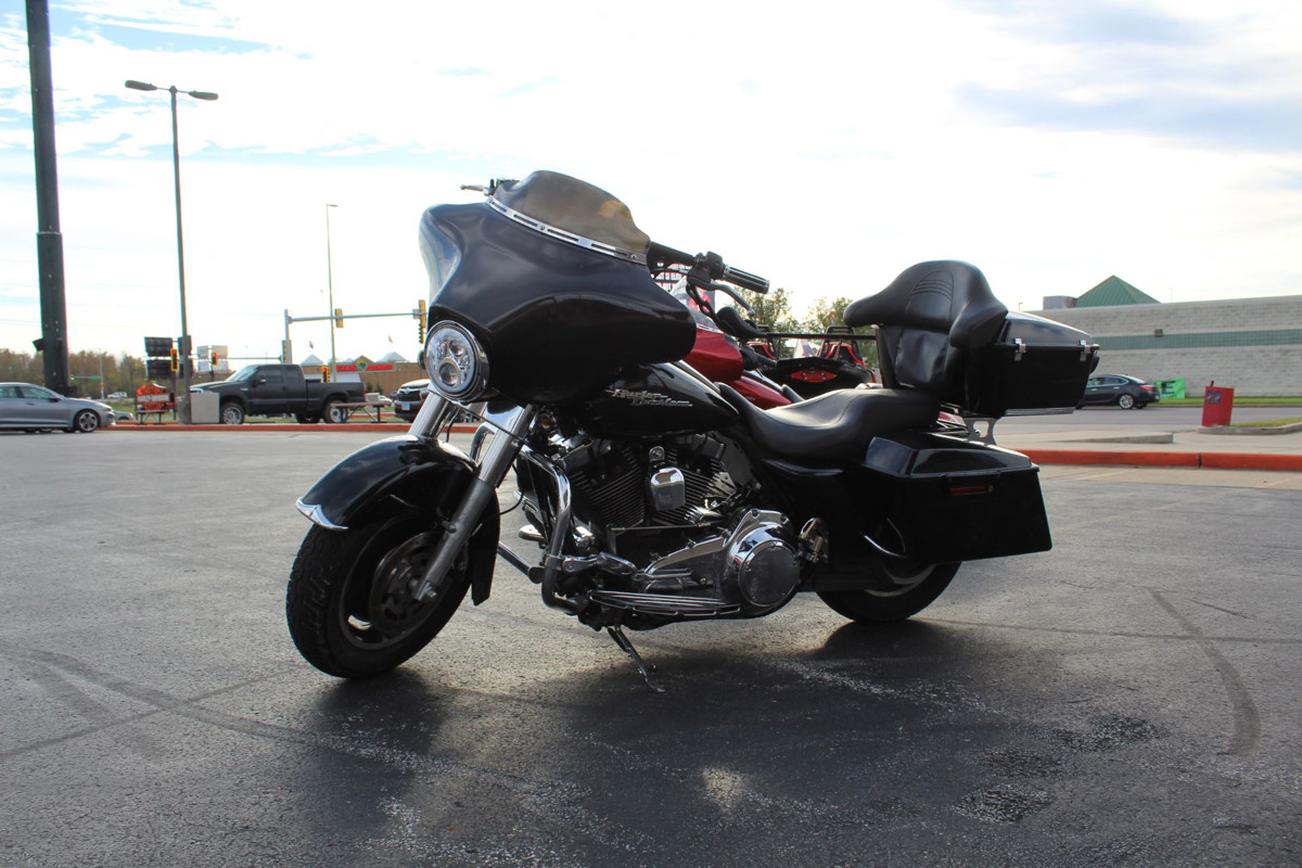 Street Glide®