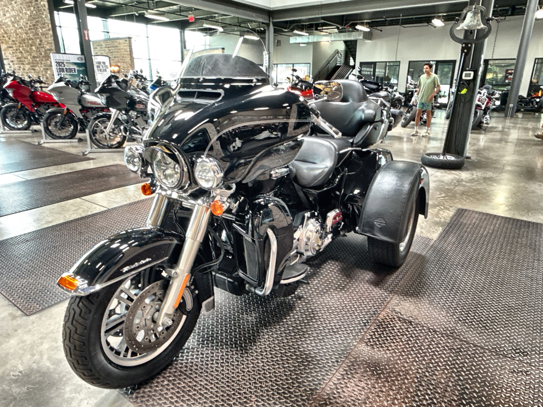 Tri Glide® Ultra Classic®