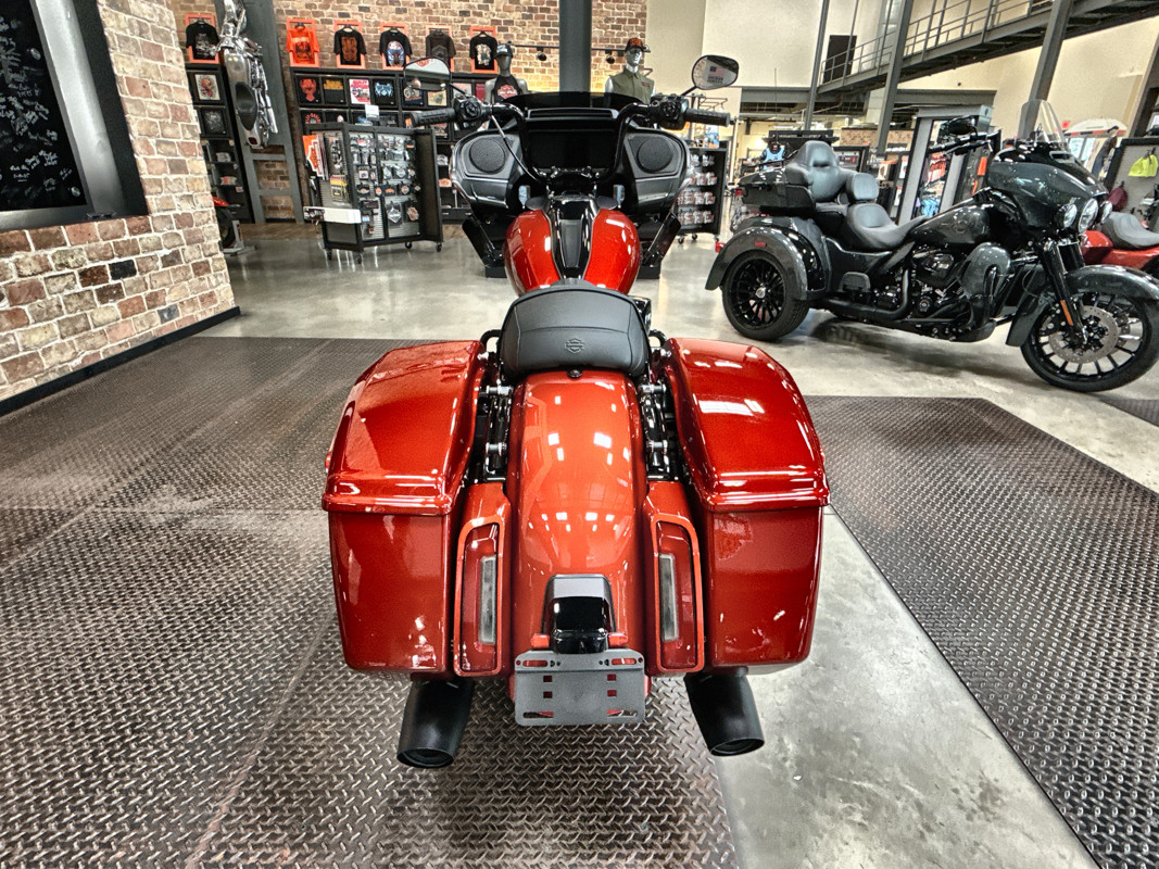 Road Glide®