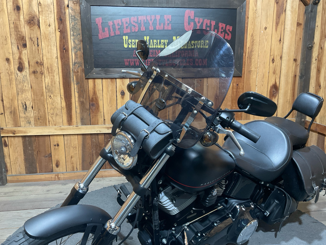 Softail® Blackline™
