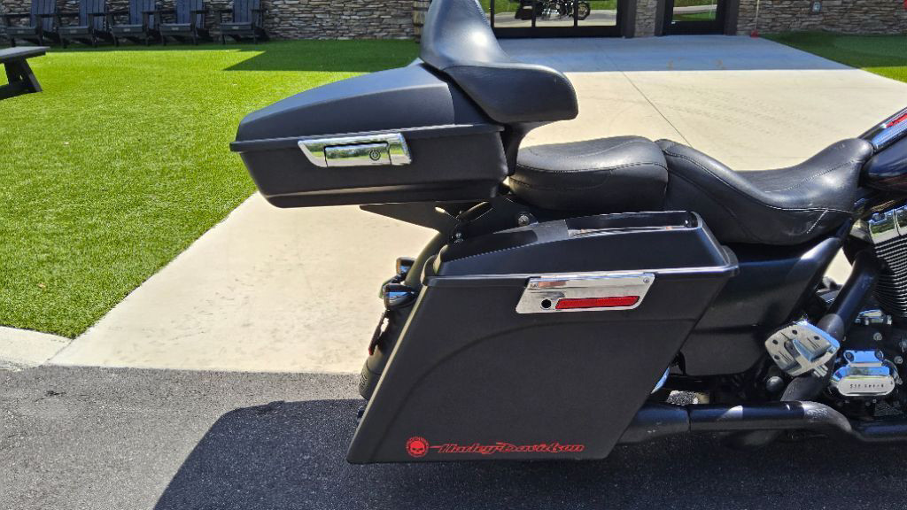 Road Glide® Custom