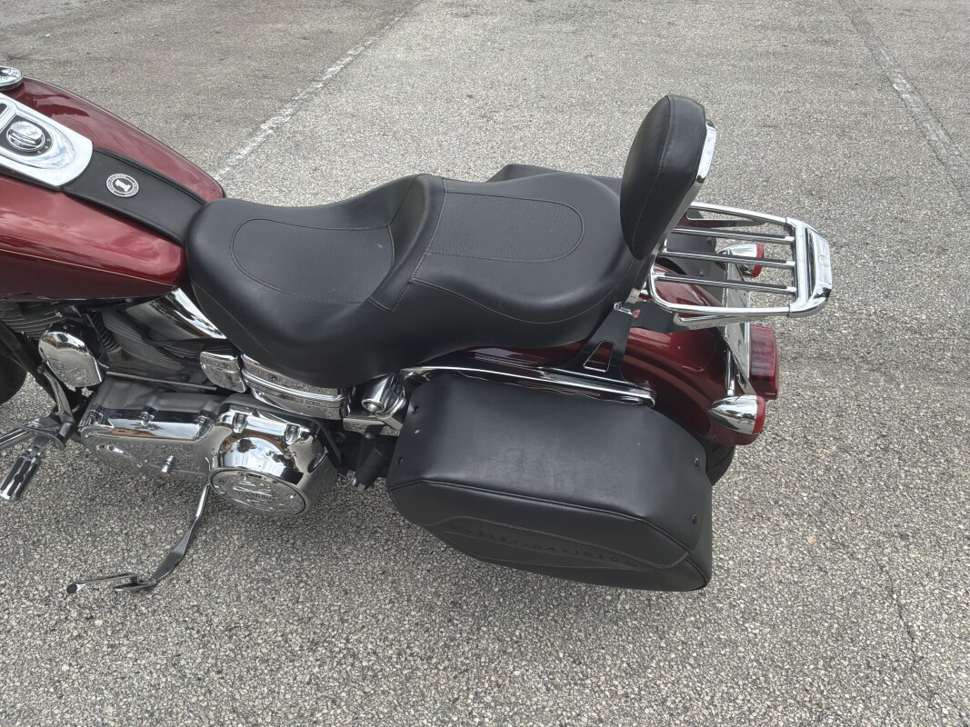 Dyna® Super Glide® Custom