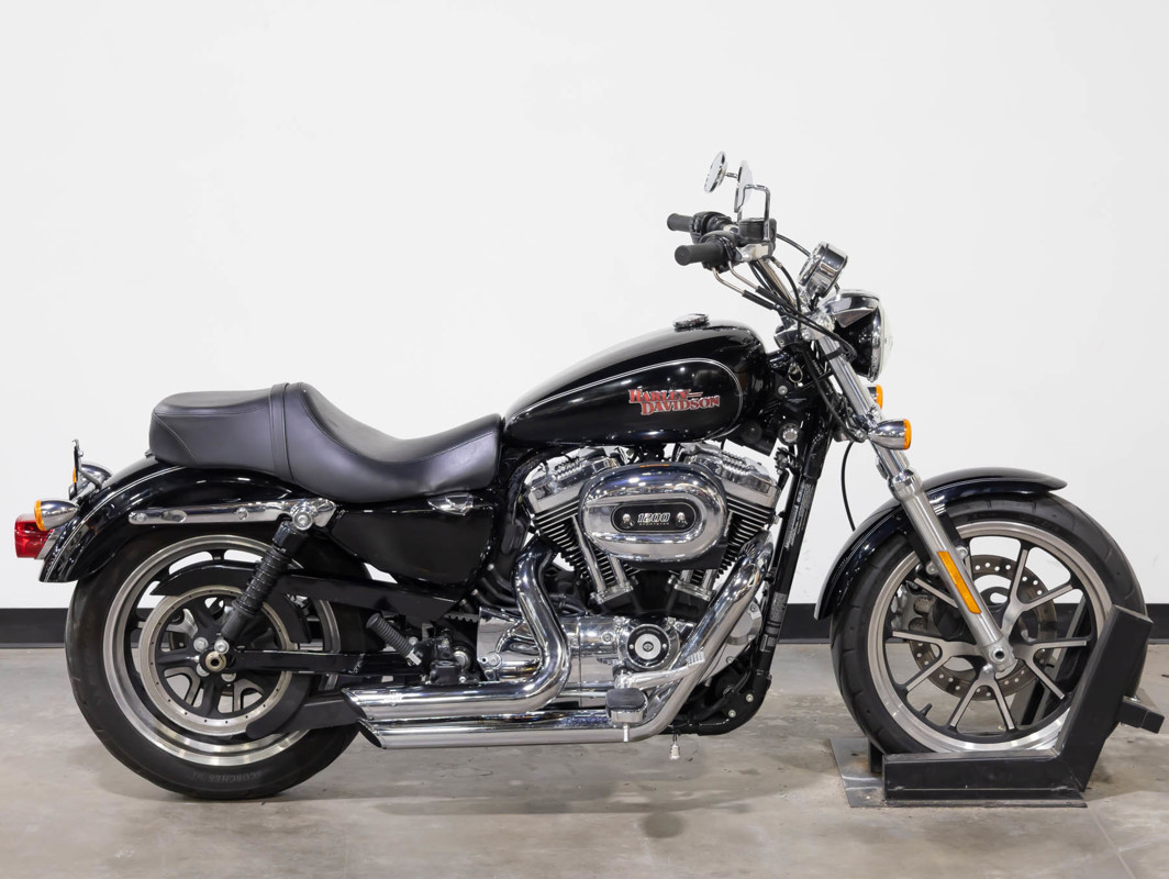 Sportster® SuperLow® 1200T