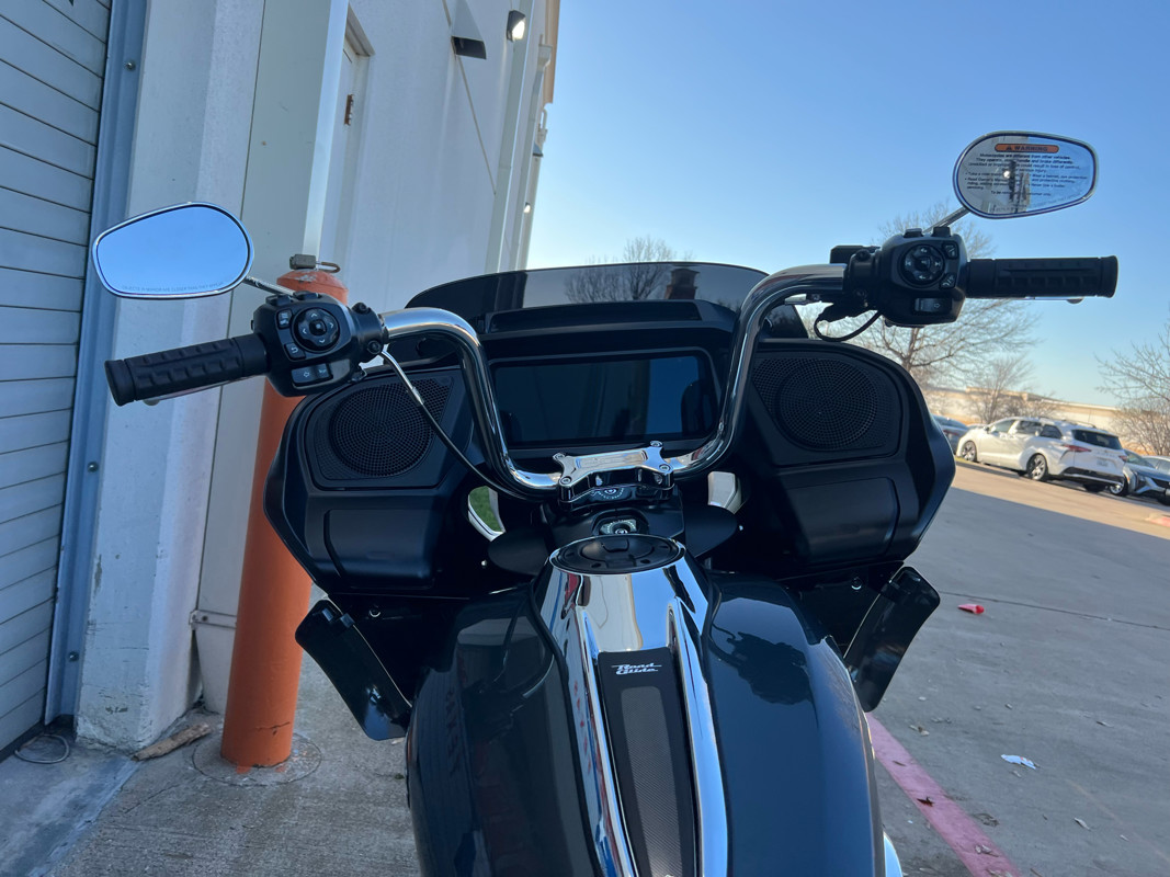 Road Glide®