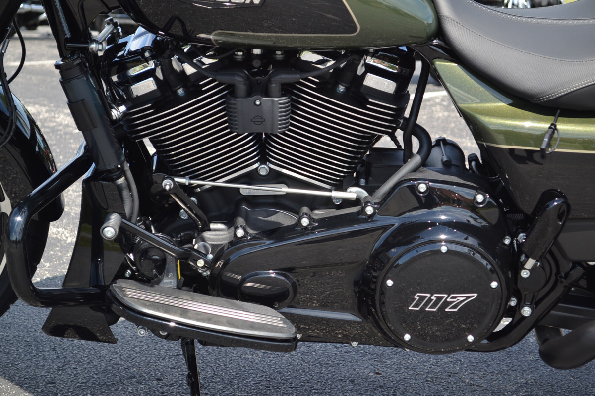 Street Glide®