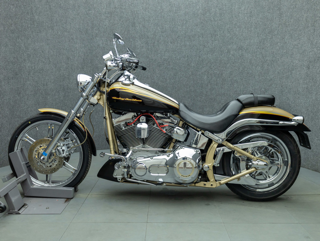 Screamin' Eagle® Softail® Deuce