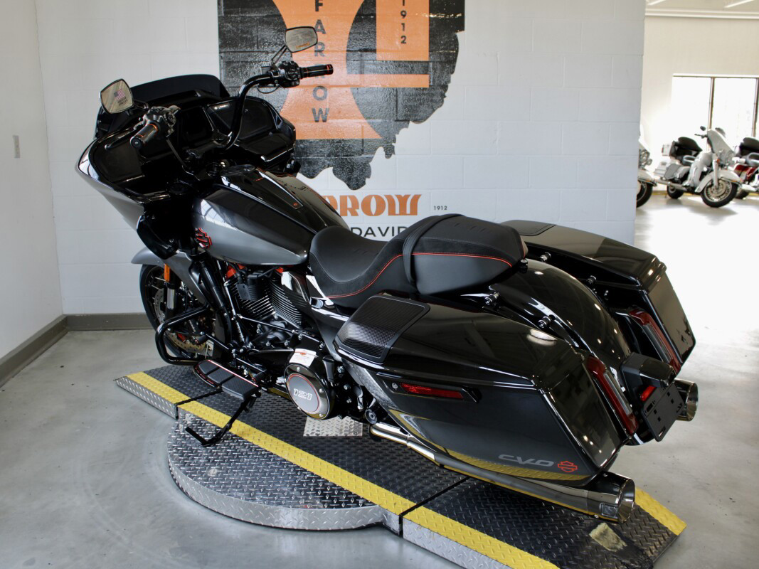 CVO® Road Glide®