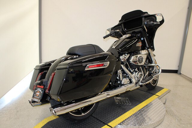 Street Glide®