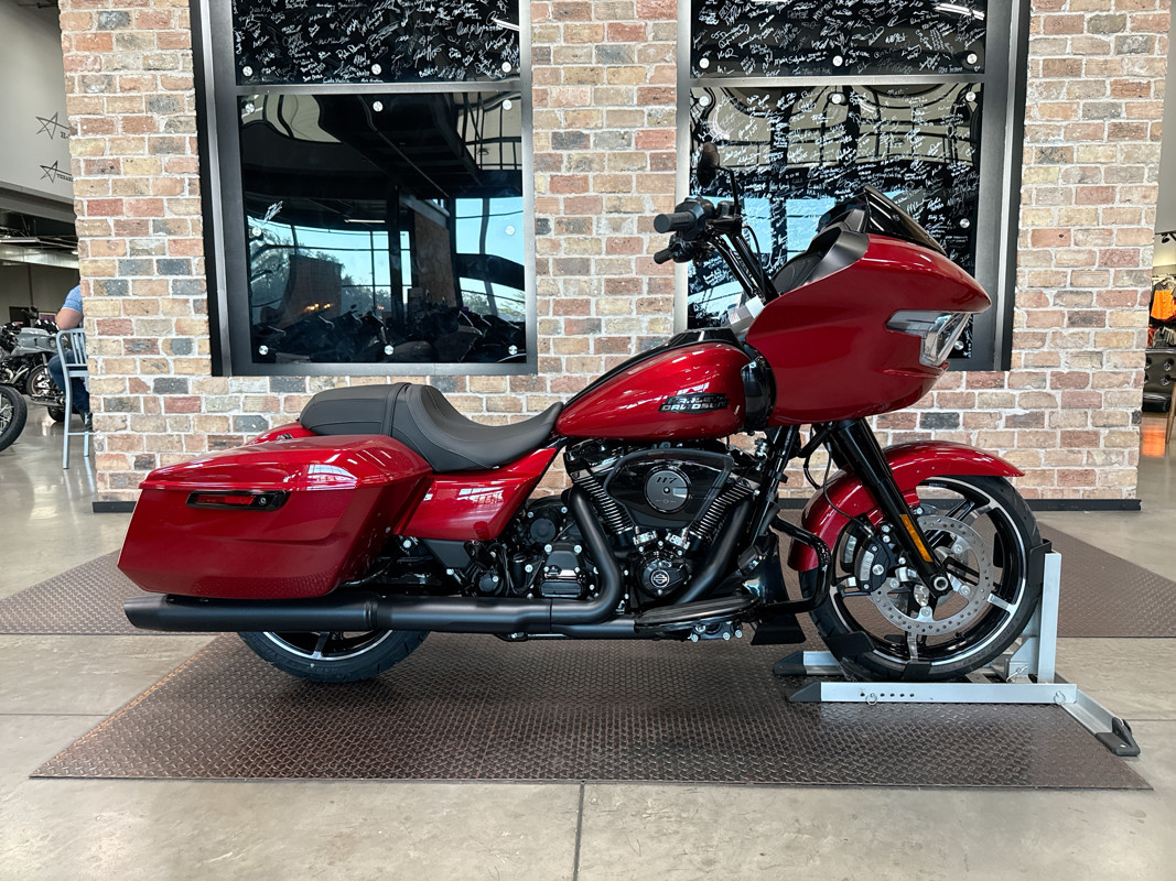 Road Glide®