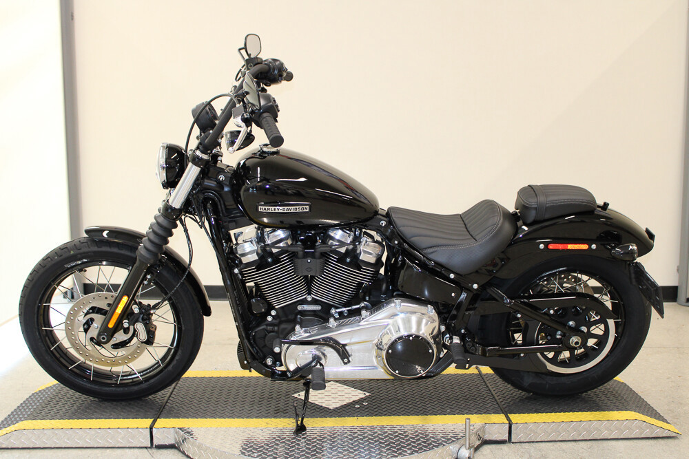 Street Bob®