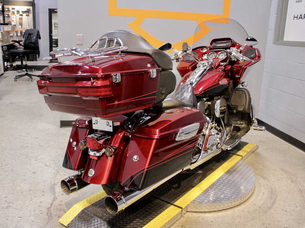CVO™ Road Glide® Ultra