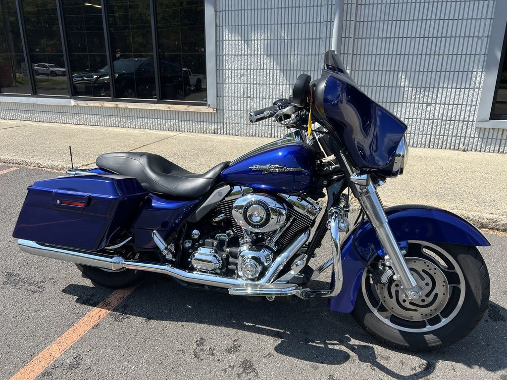 Street Glide®